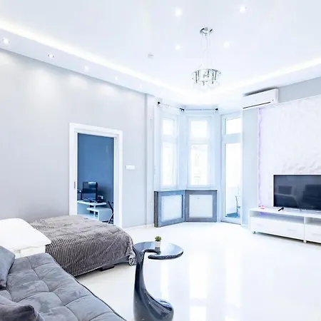 Ultra - Large With Balcony Διαμέρισμα Βουδαπέστη