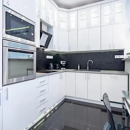 Ultra - Large With Balcony Διαμέρισμα *