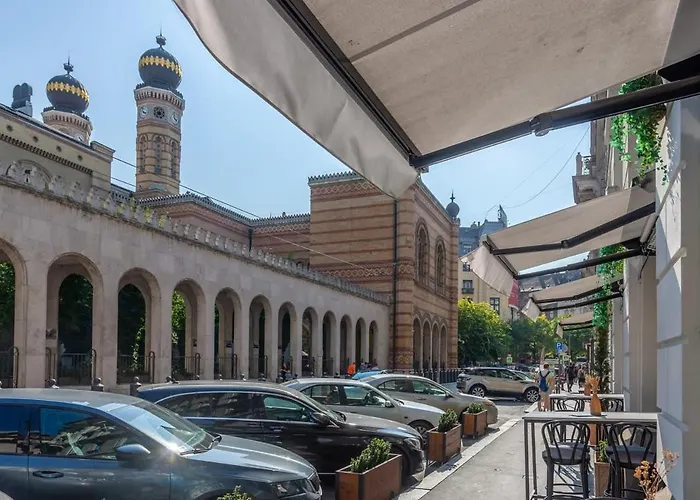 Ultra - Large With Balcony